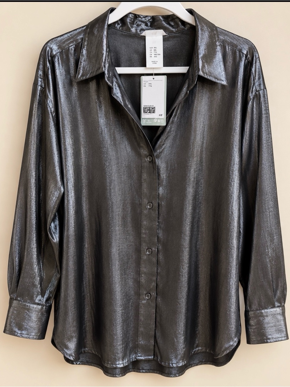 HM Metallic Button-Front Long Sleeve Shirt - Black. NWT. Size xxL